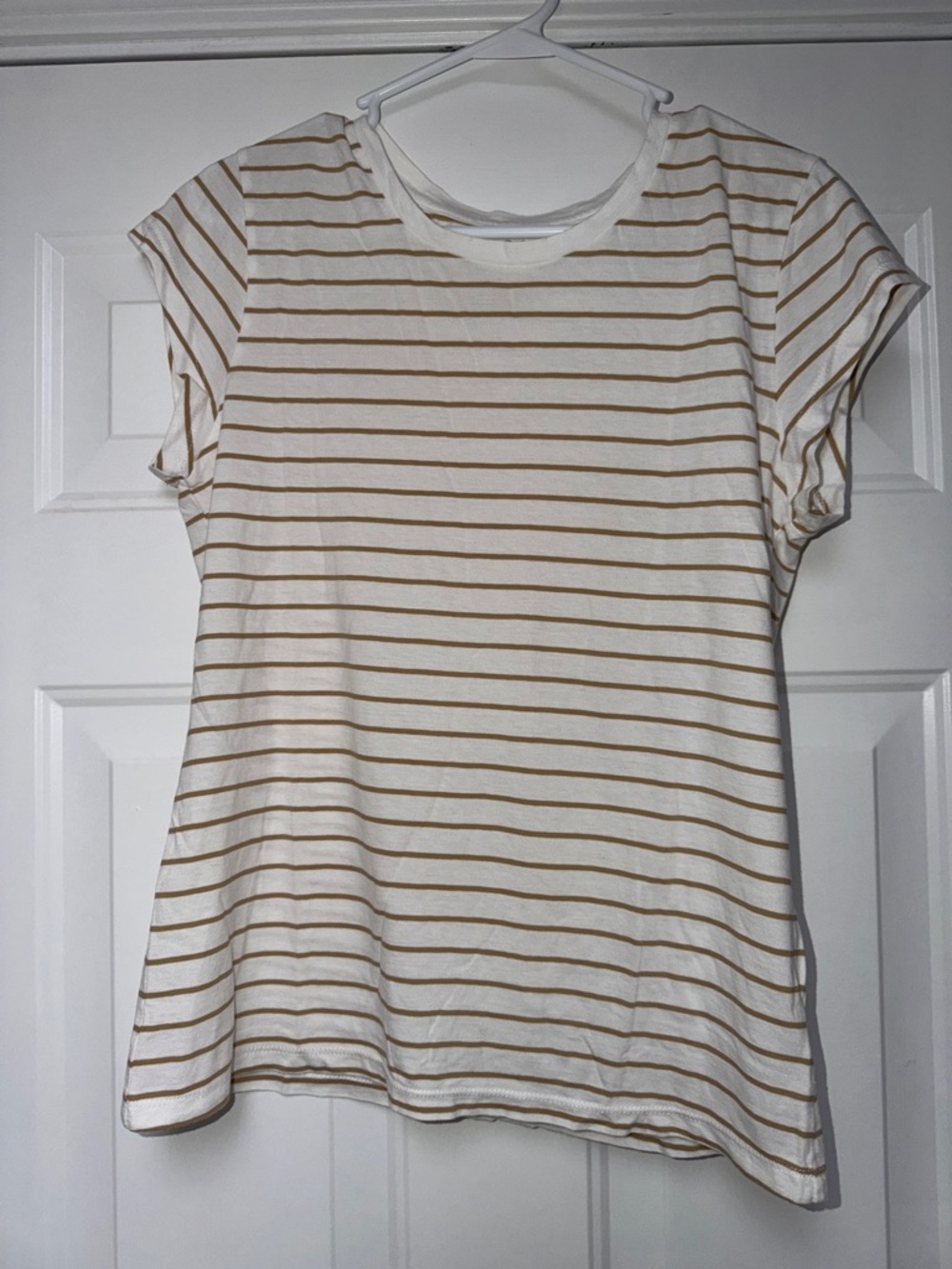 Universal Thread White & Tan Striped Short Sleeve Tee